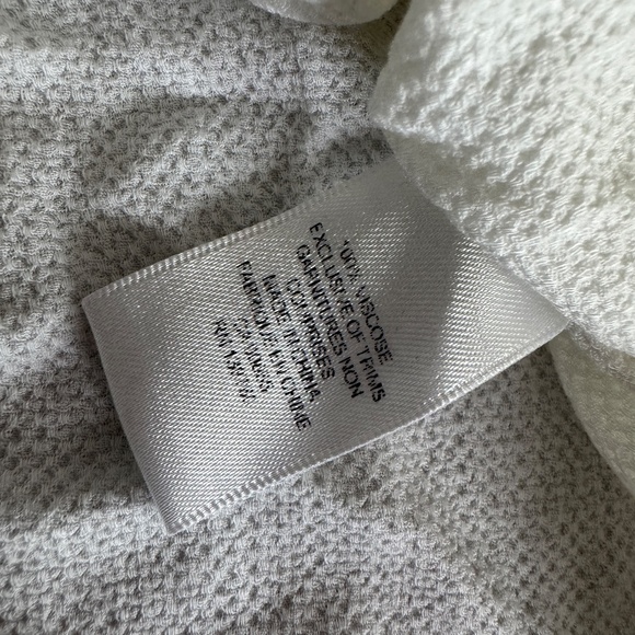 RW&CO White Textured Blouse with Crochet Cuffs – Size Small - Picture 5 of 7